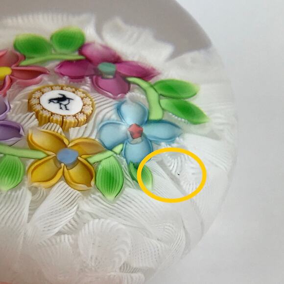 Perthshire PP47 1997 Lampwork Flower Wren Bird Picture Cane Lace LE Paperweight - Picture 7 of 11